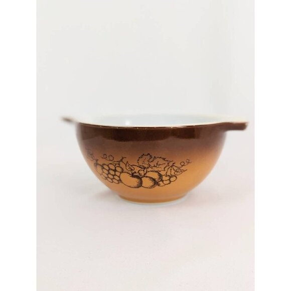 Vintage Pyrex Old Orchard 7" Cinderella Mixing Bowl | Brown Kitchen MCM Decor - Picture 4 of 8